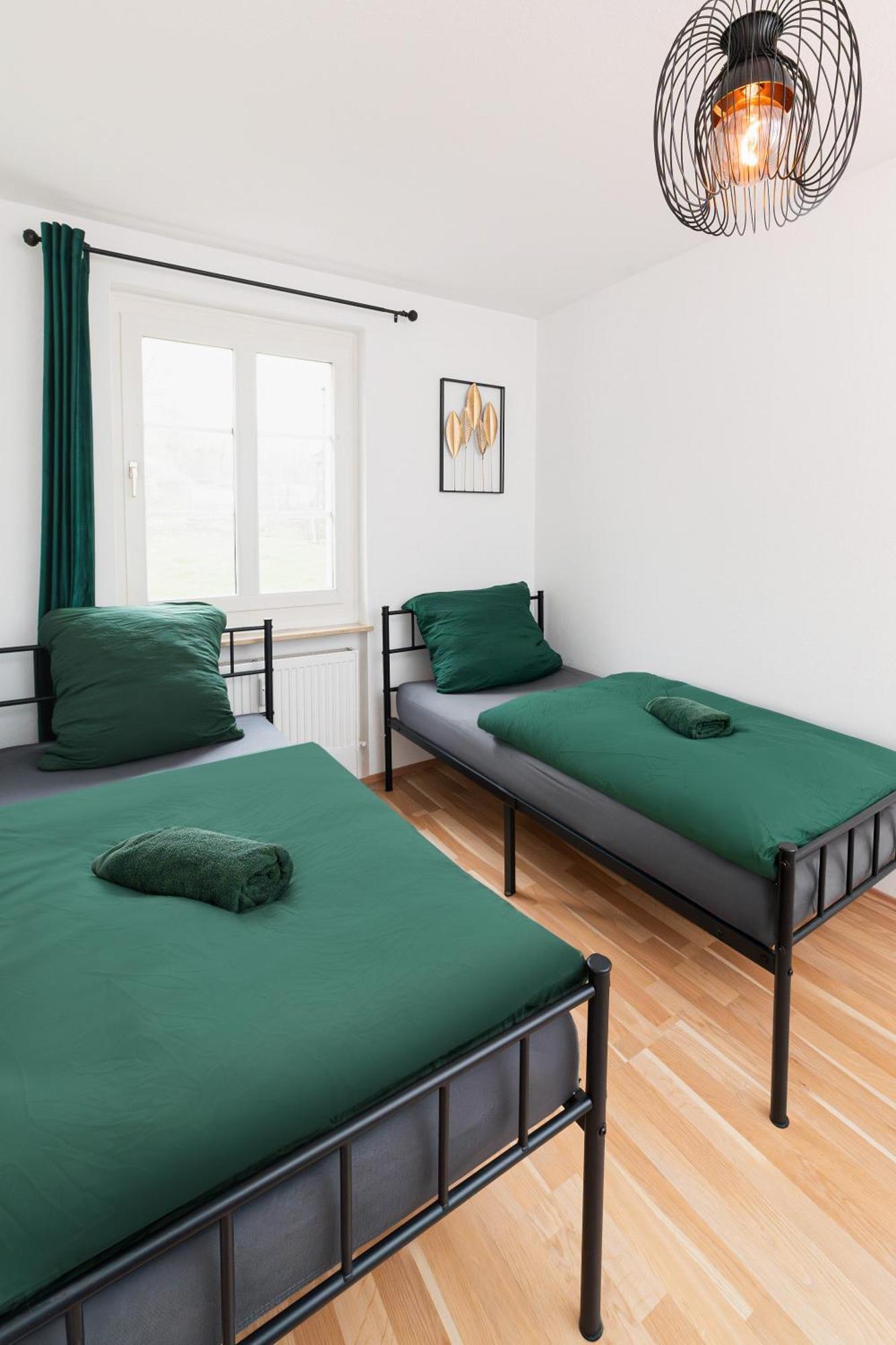Smart Home - Wuppertal - Perfect For 6 Guests - Central - Netflix - Schwebebahn - Free Parking Zone 외부 사진